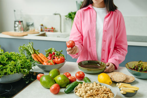 رژیم غذایی مناسب برای کوچک کردن شکم و آب کردن چربی پهلو