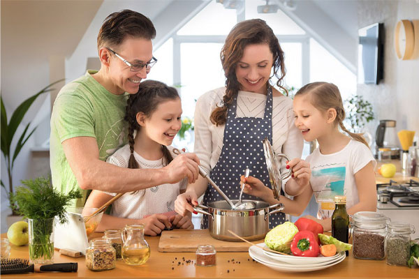 برنامه ریزی غذایی هفتگی و آشپزی آماده برای خانواده های ایرانی